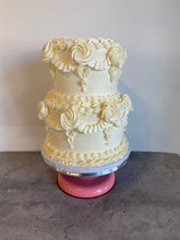Load image into Gallery viewer, Lambeth Vintage Cake