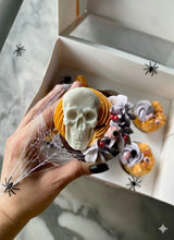 Load image into Gallery viewer, Halloween Cupcake Box
