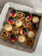 Load image into Gallery viewer, Petite Tarts