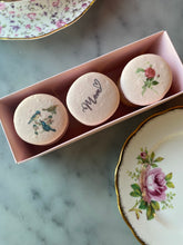 Load image into Gallery viewer, Mother’s Day Macaron Box
