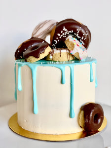 Donut Drip cake
