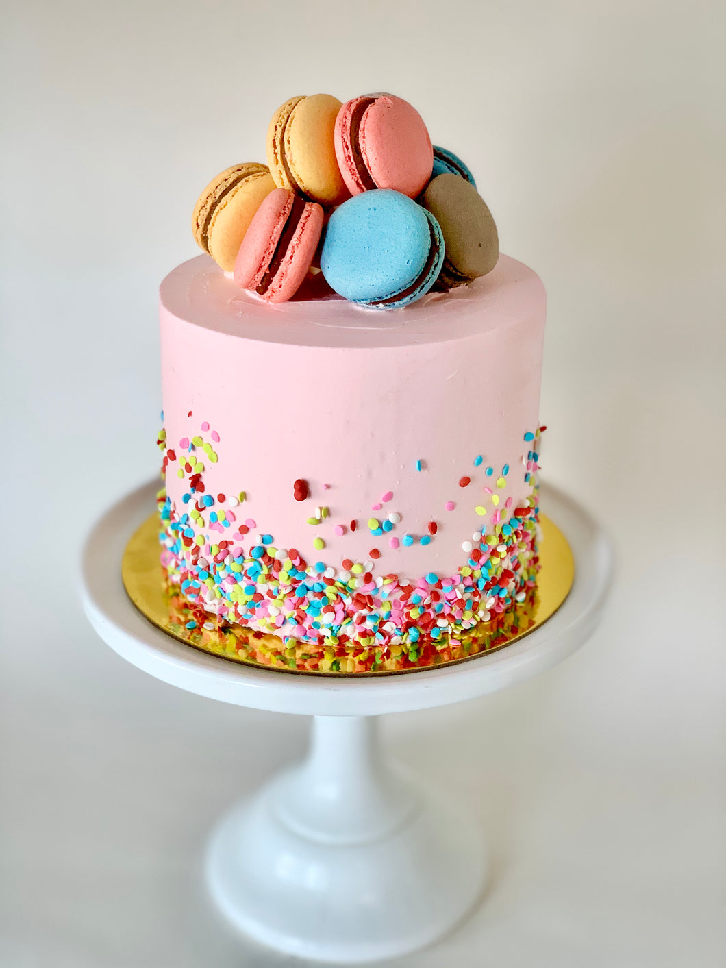 Macaron  & Confetti Cake